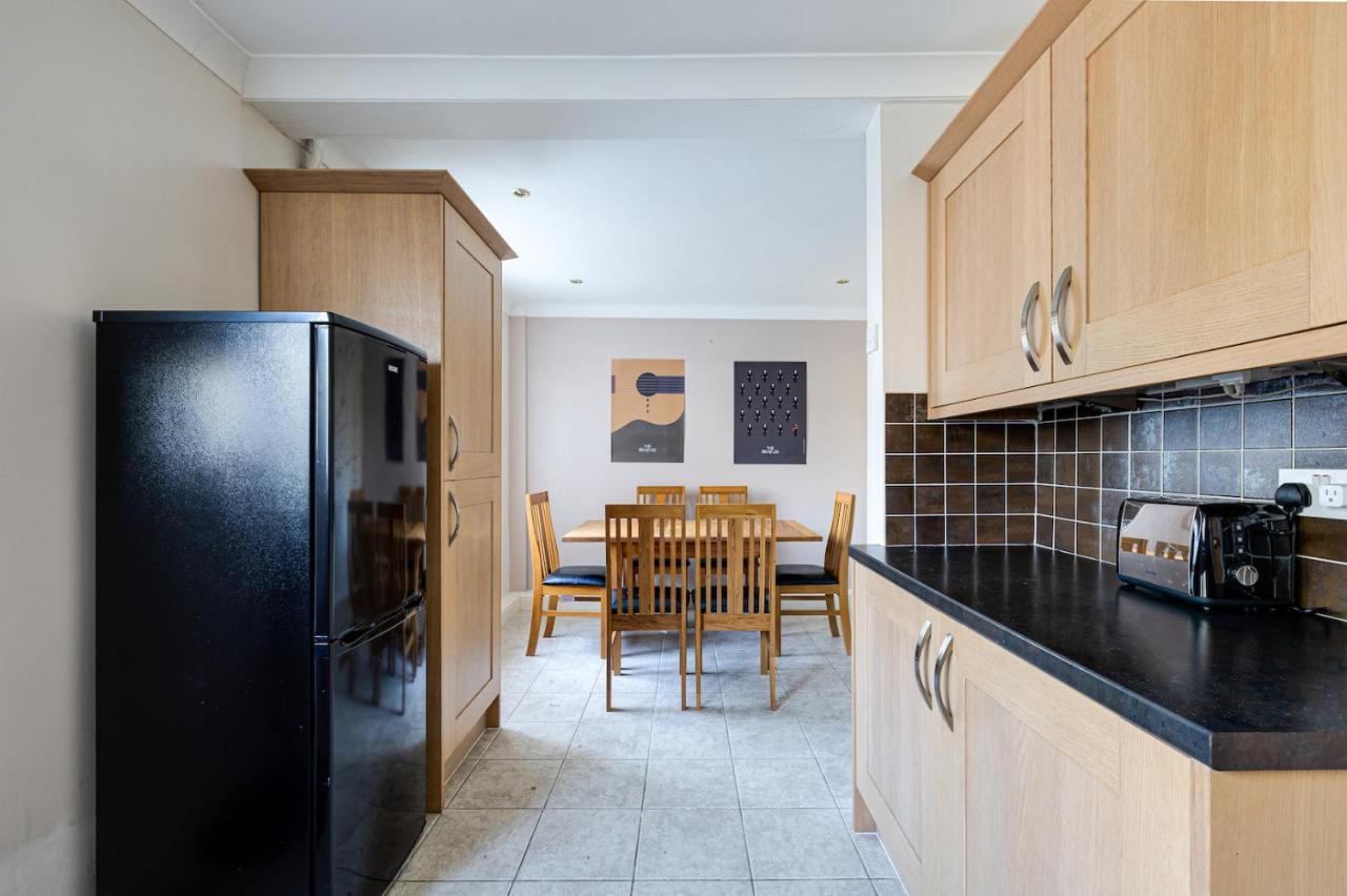 George Harrison'S Former 3Bed Home In Liverpool Speke Exteriér fotografie