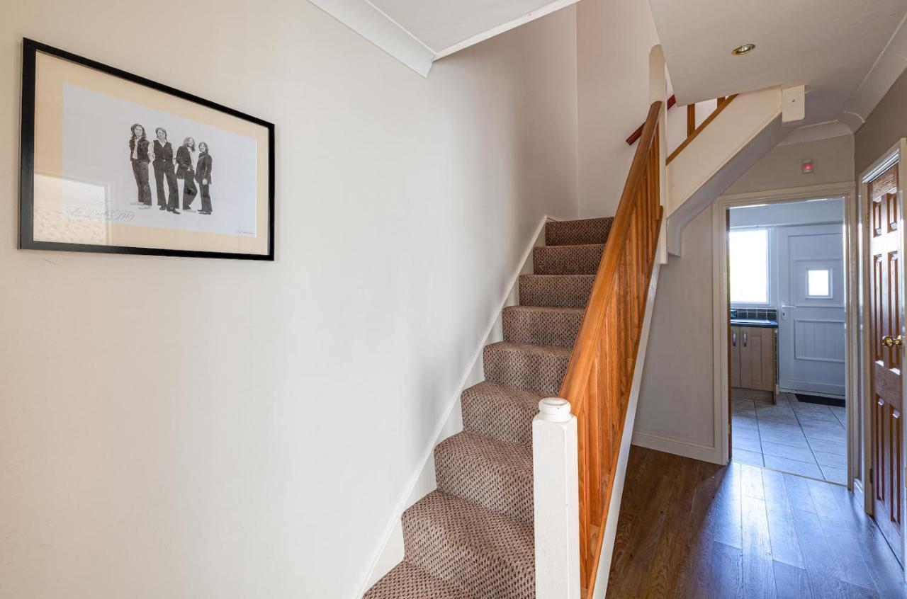 George Harrison'S Former 3Bed Home In Liverpool Speke Exteriér fotografie