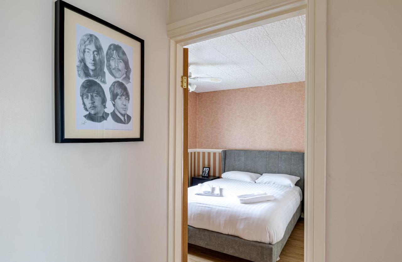George Harrison'S Former 3Bed Home In Liverpool Speke Exteriér fotografie
